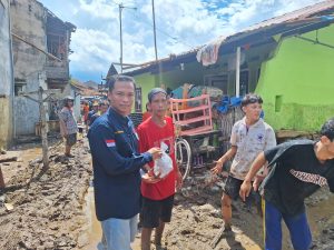 IWO Lampung Gerak Cepat Salurkan Bantuan ke Warga Terdampak Banjir